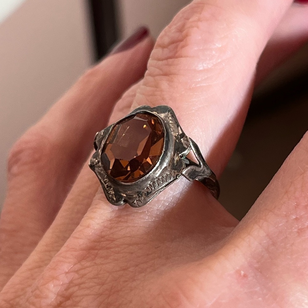 Antique Art Deco 1920’s Sterling Silver Amber Glass Victorian Signet Ring - Picture 5 of 17